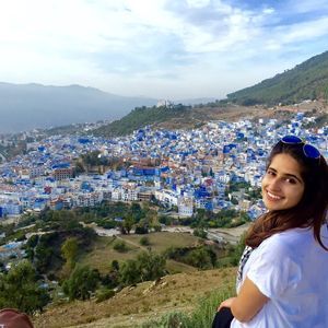 Meet your Posher, Layla